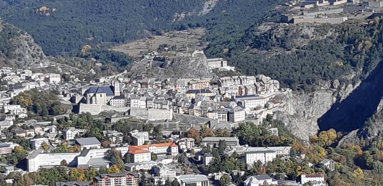 A Deux Pas ... Apartman Briançon Kültér fotó